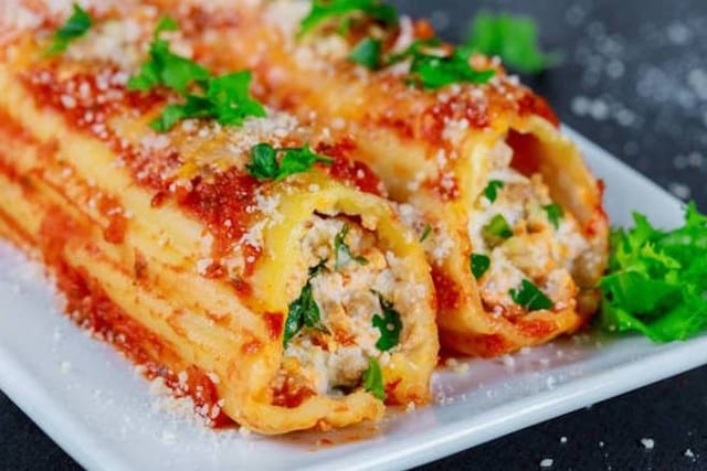 Manicotti Ala Casa.